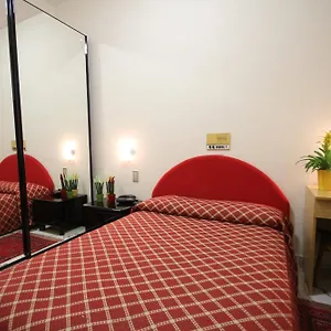 Luca Hotel